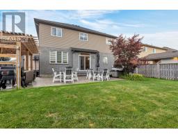 12 OLIVER CRESCENT - 37