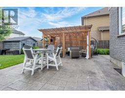 12 OLIVER CRESCENT - 38