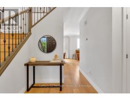 12 OLIVER CRESCENT - 4