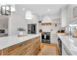 12 OLIVER CRESCENT - 8