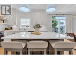 12 OLIVER CRESCENT - 9