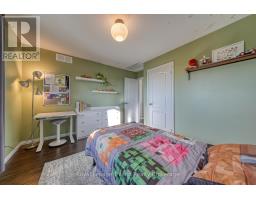 722 FRONTENAC CRESCENT - 21