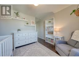 722 FRONTENAC CRESCENT - 23