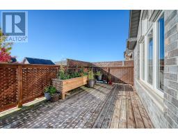 722 FRONTENAC CRESCENT - 37