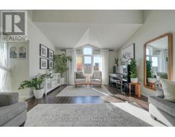 722 FRONTENAC CRESCENT - 7