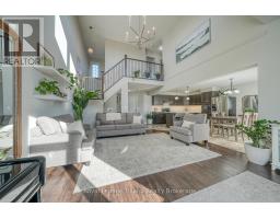 722 FRONTENAC CRESCENT - 8