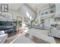 722 FRONTENAC CRESCENT - 9