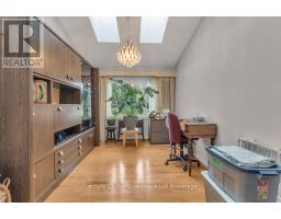 5 DEREHAM DRIVE - 14