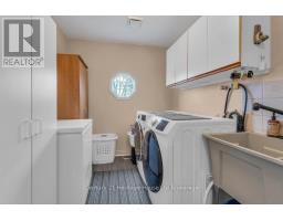 5 DEREHAM DRIVE - 20