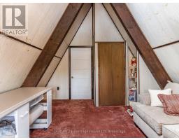 525639 OXFORD CENTRE ROAD - 35