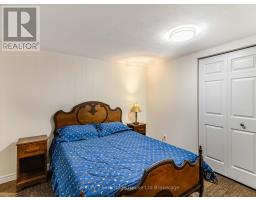 525639 OXFORD CENTRE ROAD - 41