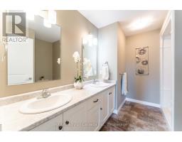 8 - 343 HURON STREET - 17