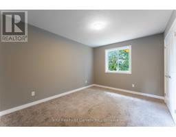 8 - 343 HURON STREET - 19