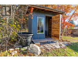 714624 MIDDLETOWN LINE - 42