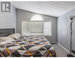 8 MOHICAN DRIVE - 12