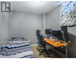 8 MOHICAN DRIVE - 19