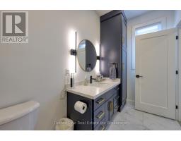 7 CHARLES COURT - 24