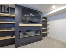 7 CHARLES COURT - 35