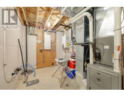 7 CHARLES COURT - 40