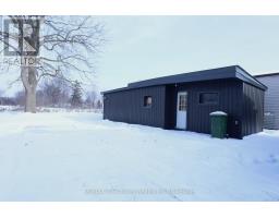 12 MARIAM STREET - 38