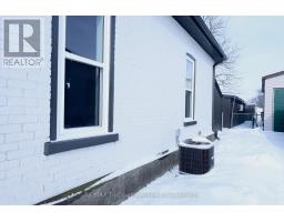 12 MARIAM STREET - 42