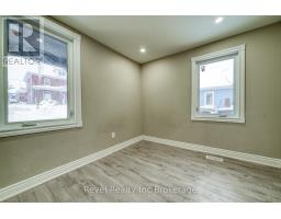 123 CHARLES STREET E - 14