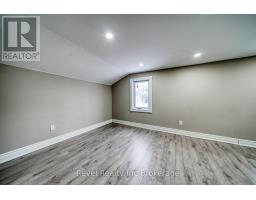 123 CHARLES STREET E - 23