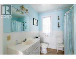 4 JENNY WREN LANE - 23