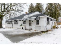 4 JENNY WREN LANE - 3