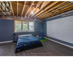 702 FRONTENAC CRESCENT - 25