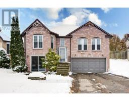 118 CANROBERT STREET - 2