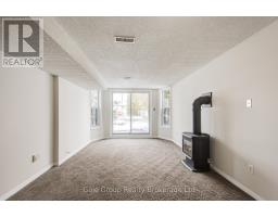 118 CANROBERT STREET - 38