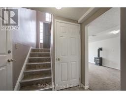 118 CANROBERT STREET - 40