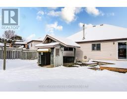 118 CANROBERT STREET - 48
