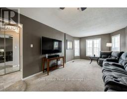 118 CANROBERT STREET - 9