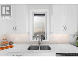 79 CANARY STREET E - 8