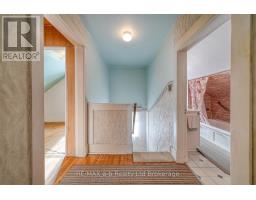 4 DUFFERIN STREET - 23