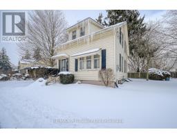 4 DUFFERIN STREET - 4