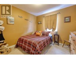 24 LORRAINE AVENUE - 22