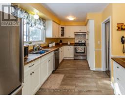 45 NORTHLAND CRESCENT - 13