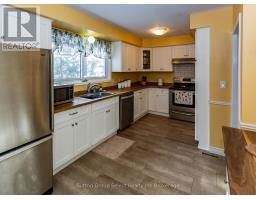 45 NORTHLAND CRESCENT - 14