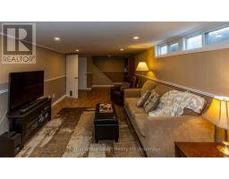 45 NORTHLAND CRESCENT - 29