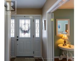 45 NORTHLAND CRESCENT - 3