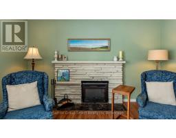 45 NORTHLAND CRESCENT - 6