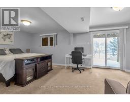 216 THAMES STREET N - 20