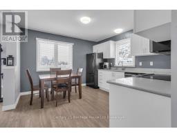 216 THAMES STREET N - 6