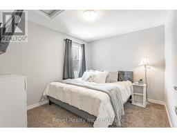 24 KENDELL LANE - 22