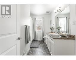 24 KENDELL LANE - 27