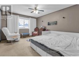 17 BECKETT BOULEVARD - 12