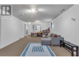 17 BECKETT BOULEVARD - 17